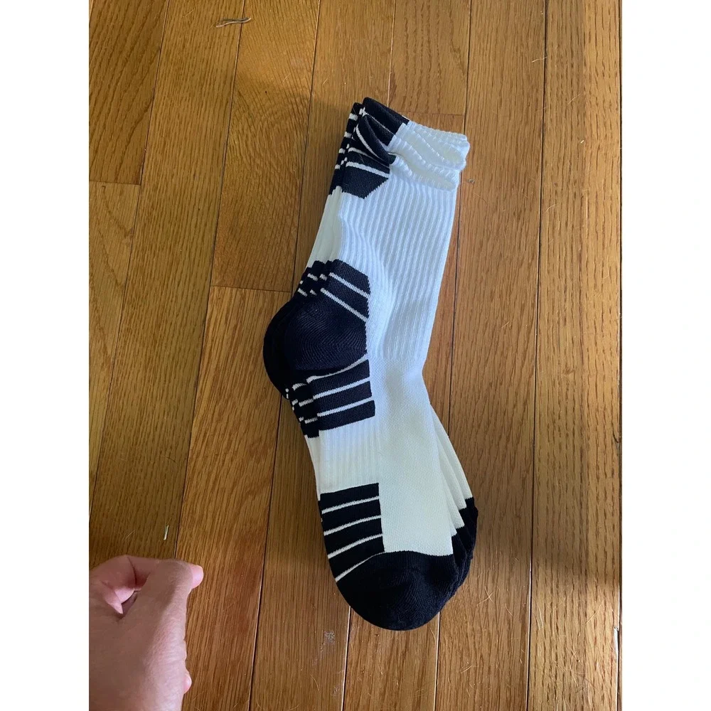 Old Navy Boys Performance Basketball Socks 3-Pack White Black Size L 3Y-5Y NEW